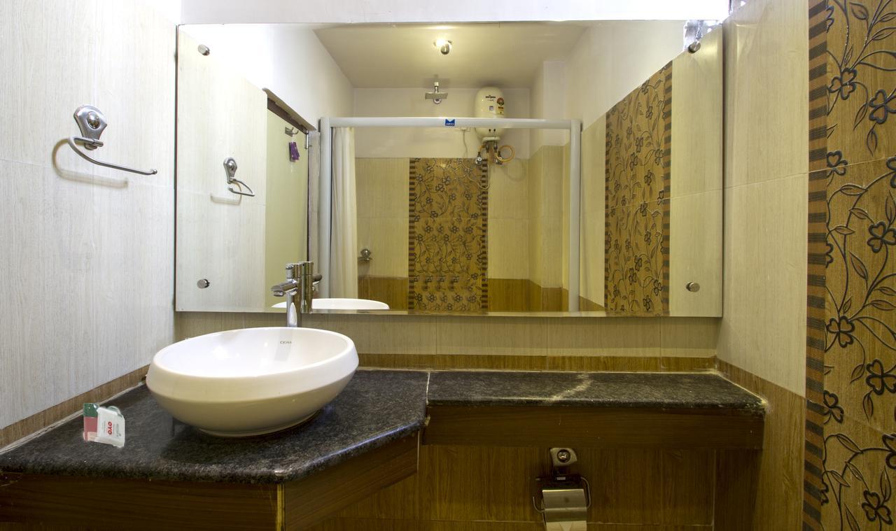 Oyo 984 Hotel Gn International Lālāguda Eksteriør billede